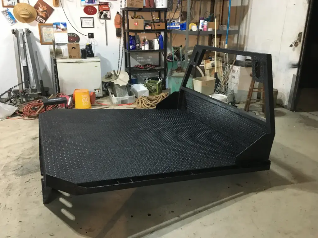 Trailer & Heavy-Duty Modifications blue truck flatbed2